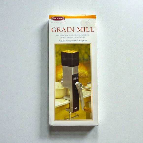 Back to Basics Model 555 Hand Grain Flour Mill - Grind Herbs Oats Spices Kitchen - Picture 2 of 4